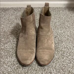Hush Puppies Women’s Sierra Chelsea Boot